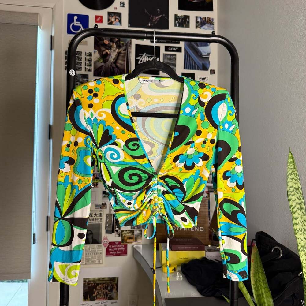 Zara Psychedelic Print Top Size XS Green Blue Yellow 70s